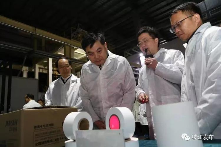 一致认为江升公司科技含量和智能化程度非常高,纷纷赞赏我市化工企业"